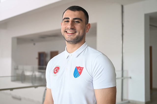 Hakan Akkaya, Paris 2024'te tekerlekli sandalye eskriminde bronz madalya kazandı
