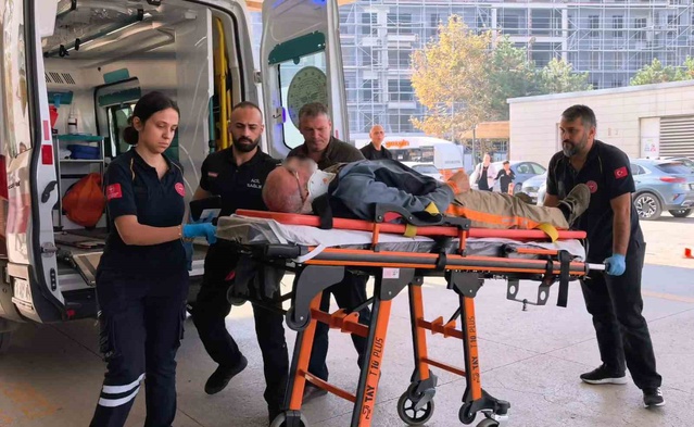 Bursa İnegöl'de köfteci çatısından düşen 65 yaşındaki çatı ustası yaralandı