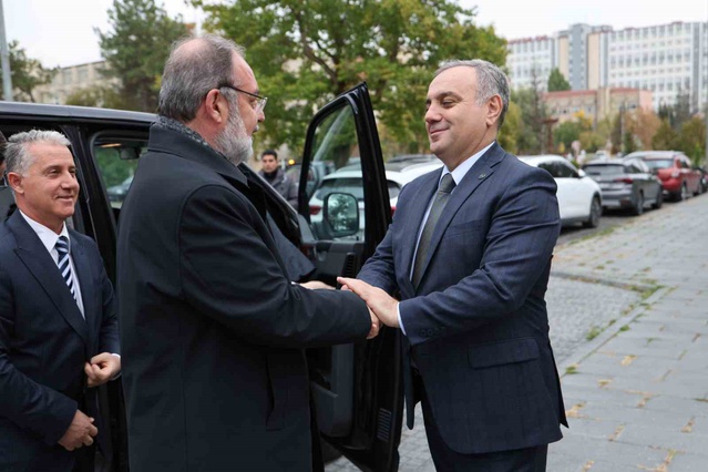 Prof. Dr. Mehmet Görmez, ERÜ'de üniversitelerin ortak iki gayesini anlattı