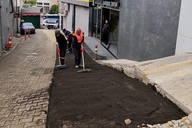 Süleymanpaşa'da yol bakım ve onarım çalışmaları yapıldı