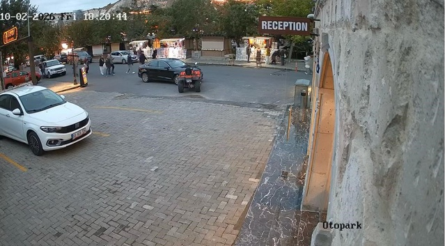 Nevşehir Göreme'de kontrolden çıkan ATV park halindeki araca çarptı, yaralanan olmadı
