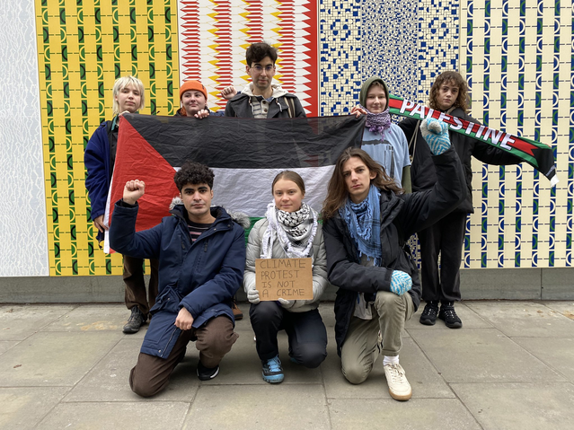 Greta Thunberg Fransa'da lise eylemlerine destek verdi, 6 bin 800'ü aşan gözaltı var