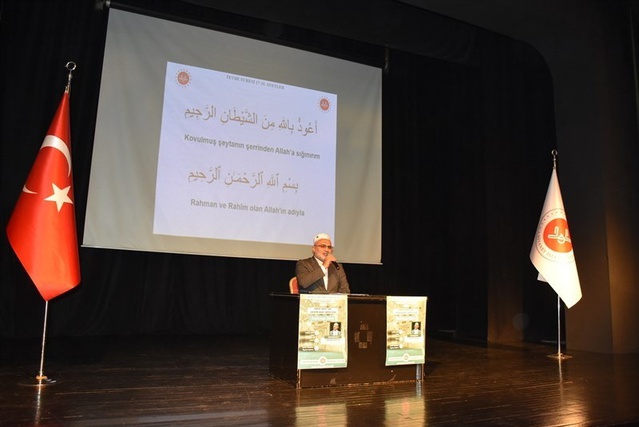 Manisa Salihli'de camilerin toplumsal rolü 'Cami ve Sosyal Hayat' konferansında anlatıldı