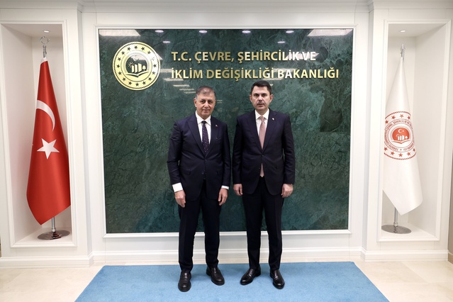 Bakan Kurum, İzmir Büyükşehir Belediye Başkanı Tugay'la Körfez Eylem Planı'nı görüştü
