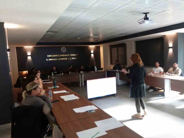 Eskişehir İl Ambulans Servisi'nin obstetrik acil eğitimi 20 personelle tamamlandı