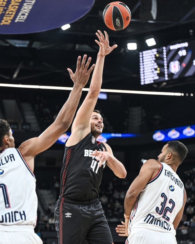 Beşiktaş, Bayern Münih'i 95-87 yendi, Jaylen Nowell 21 sayıyla öne çıktı