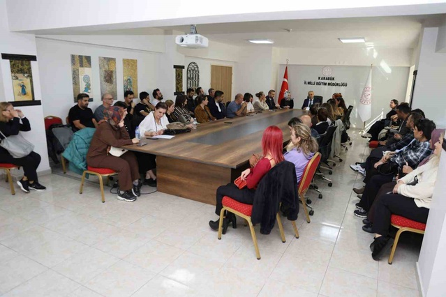 Karabük'te Maarif Orkestrası ve Korosu için değerlendirme toplantısı yapıldı