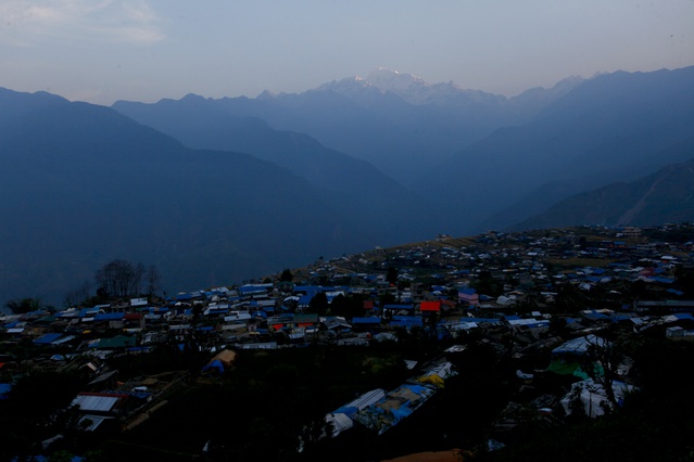 Nepal'in Gorkha bölgesinde doğal set yıkılınca ani selde en az 40 ev sulara kapıldı