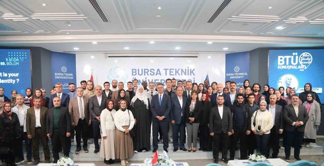 Lauren Booth BTÜ'de kimlik ve inanç üzerine konuştu, Gazze'yi anlattı