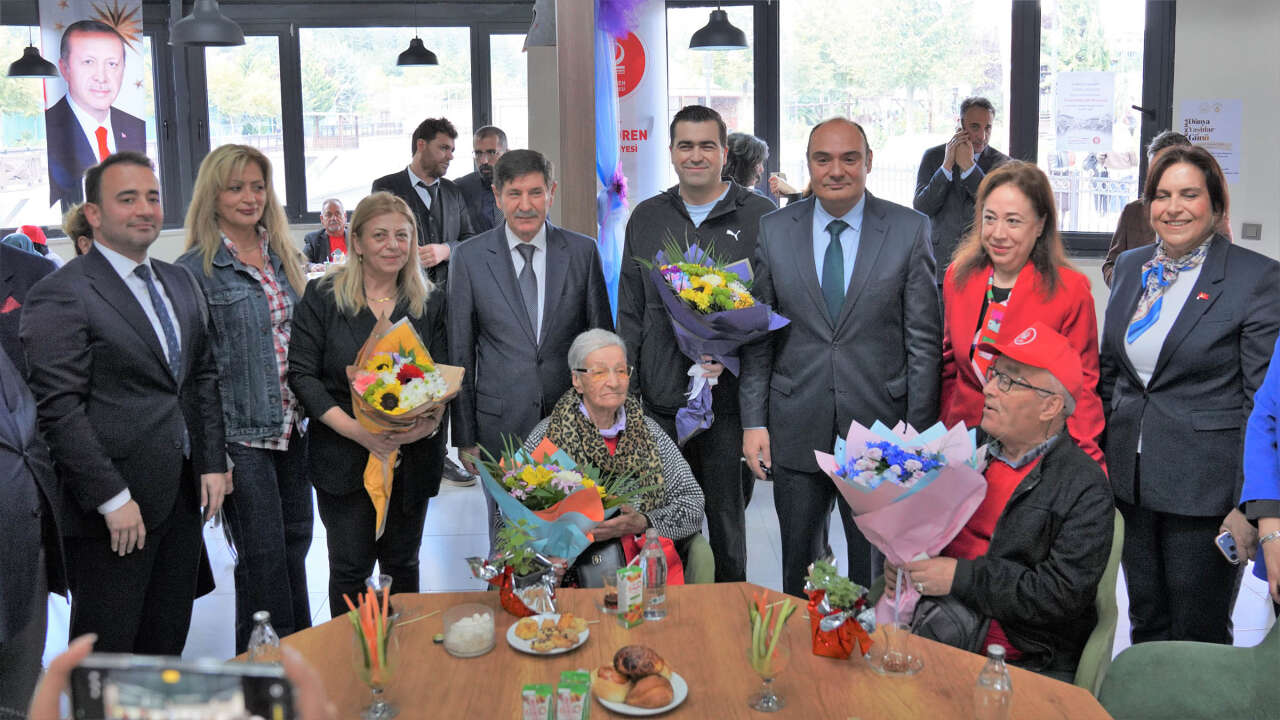 Keçiören'de yaşlılar günü dolu dolu geçti