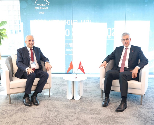 Memişoğlu, Güney Kore'de Tunuslu mevkidaşı Ferjani ile sağlık iş birliğini görüştü