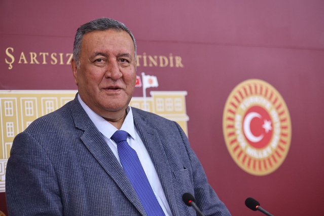 Bakan Tekin, 26 bin 920 öğrencinin mevsimlik tarım işçisi ailesiyle göçünü bildirdi
