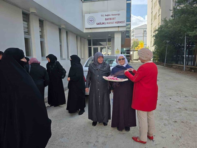 Bayburt'ta 3 köyden vatandaşlar KETEM'de taramadan geçirilip evlerine bırakıldı