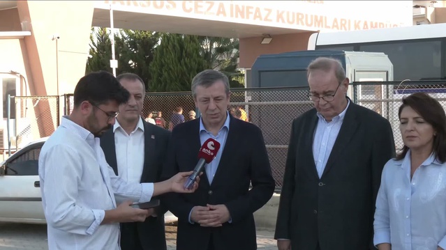 Öztrak, cezaevindeki Seçer ve Özyiğit'in derhal serbest bırakılmasını istedi