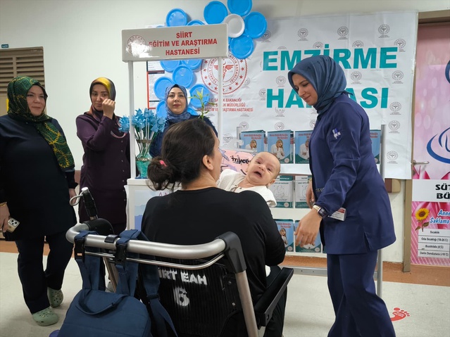 Siirt Eğitim ve Araştırma Hastanesinde anne ve anne adayları emzirme eğitimi aldılar