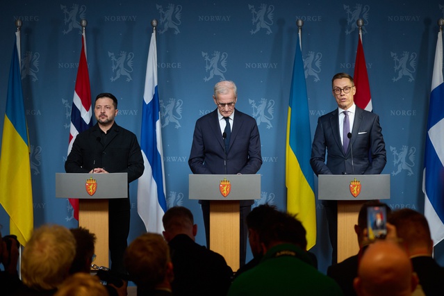Zelenskiy ABD'yle güvenlik garantilerini konuştu, Witkoff belgeyi Rusya'ya iletecek