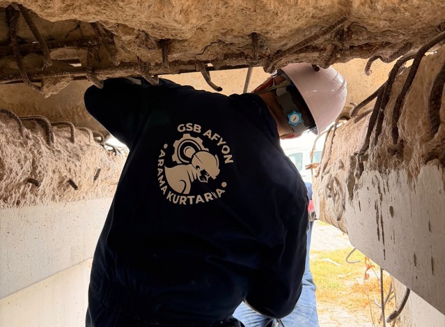 Afyonkarahisar'da 30 kişilik arama kurtarma ekibi AFAD sınavı öncesi tatbikat yapıyor