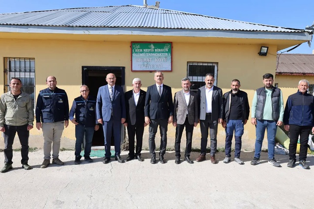 Vali Bozkurt, Ağrı'da toplam 22,5 kilometrelik yol yapım çalışmasını yerinde gördü