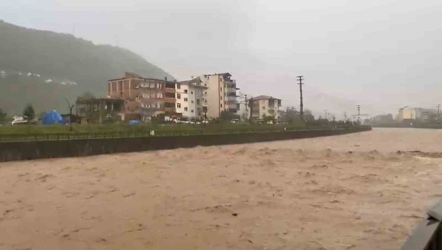 Trabzon'da eylül yağışı 158,2 milimetreye ulaştı, ortalamayı yüzde 85 aştı