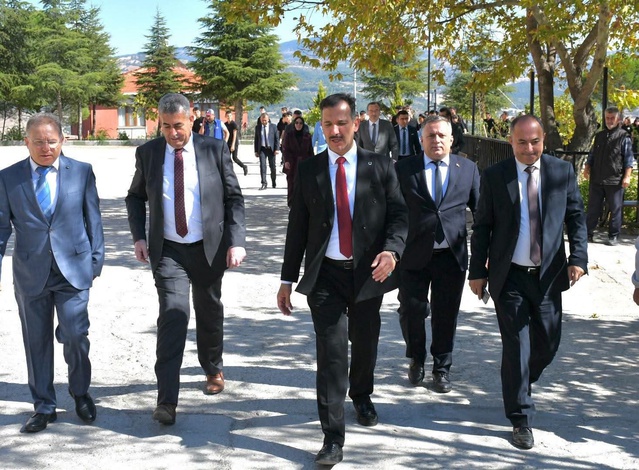 Manisa Gördes'te meslek lisesi, gündüz elektriğinin yüzde 80'ini GES'le sağlayacak