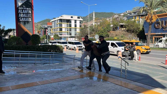 Alanya'da 15 milyon euroluk senet imzalatma iddiasında 7 şüpheli adliyeye sevk edildi