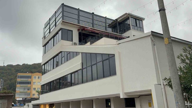Atakum'da restoranda iş kazası: Servis asansörünün kabiniyle düşen 31 yaşındaki garson öldü