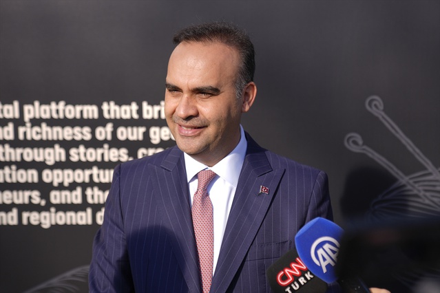 Bakan Kacır, IAC 2026'nın bugüne kadarki en büyük uzay kongresi olduğunu söyledi