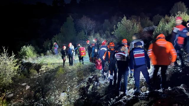 Isparta'da kanyonda mahsur kalan İHH gönüllülerinden 3'ü kurtarıldı
