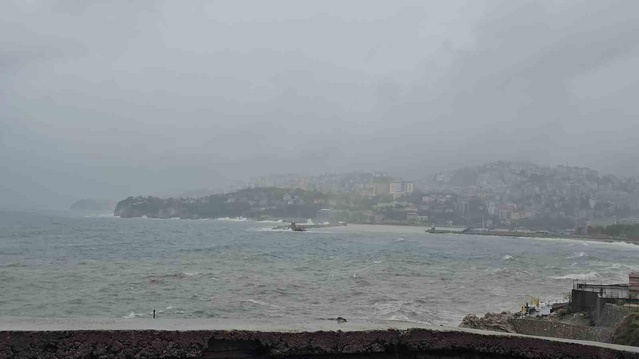 Zonguldak Valiliği, 75 km/saat hıza ulaşması beklenen 24 saatlik fırtına için uyardı