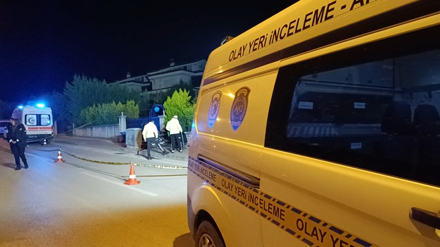 Bursa'da motosiklet elektrik panosuna çarparak devrildi, 26 yaşındaki sürücü öldü