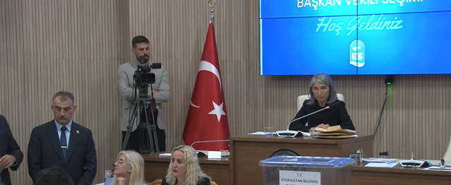 Eyüpsultan Belediyesi'nde başkan vekilliğini 4. turda 19 oyla Cafer Parlak kazandı