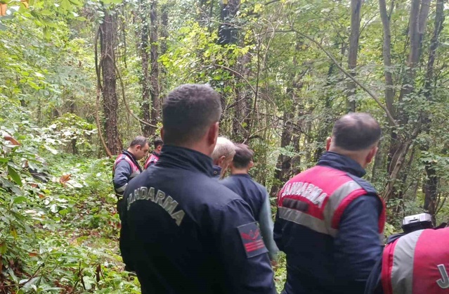 Sapanca'da kardeşleriyle kestane toplayan 66 yaşındaki Durmuş Duran ölü bulundu