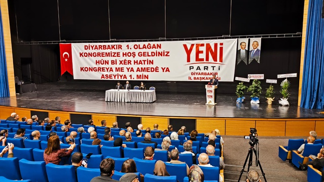 Özel ve İmamoğlu, YENİ Parti Diyarbakır Kongresi'ne demokrasi mesajı verdi