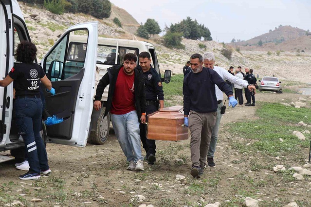 Denizli Pamukkale'de baraj göletinde bulunan erkek cesedi otopsiye gönderildi