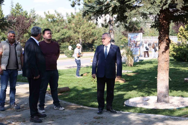 ERÜ Rektörü Altun, Melikgazi Belediyesi'nin yapımı süren parkını inceledi