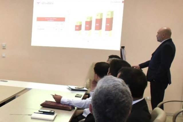 Çanakkale'de 13 kamu hastanesinin hizmet sunumu toplantıda masaya yatırıldı
