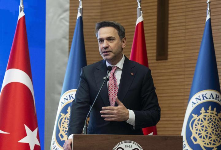 Bakan Bayraktar Türkiye'nin 2040 enerji hedefini açıkladı: Yüzde 70 yenilenebilir kaynak