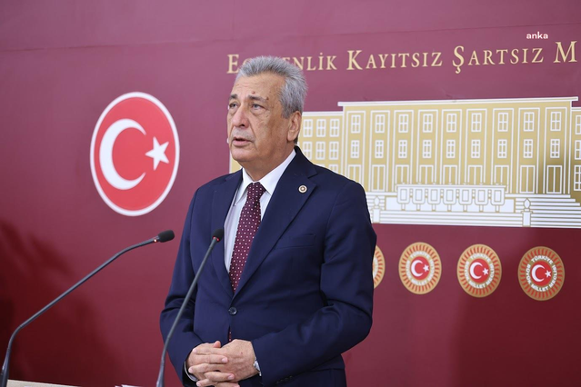 CHP'li Öztürkmen, Mersin'deki pijamalı görüntüleri TBMM gündemine taşıdı