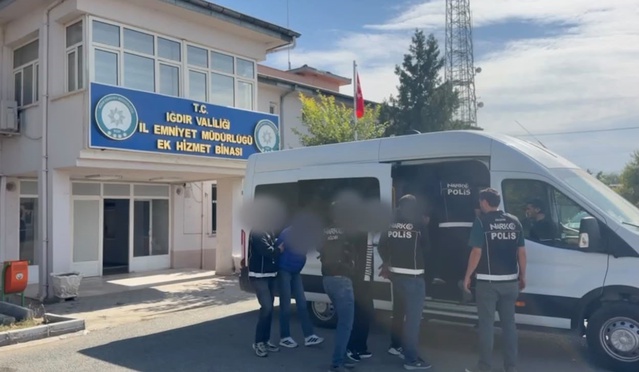 Iğdır'da otobüs kargosunda 592 gram uyuşturucu ele geçirildi, 5 kişi tutuklandı