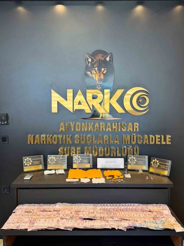 Afyonkarahisar'da uyuşturucu operasyonunda 40 bin TL ele geçirildi, şahıs tutuklandı