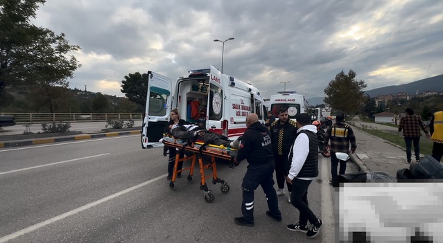 Devrilen motosikletin sürücüsü yaralandı