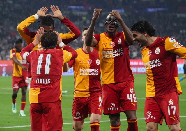 Konya'da 4-0 kazanan Galatasaray, ligde üst üste 4. maçını da galibiyetle bitirdi