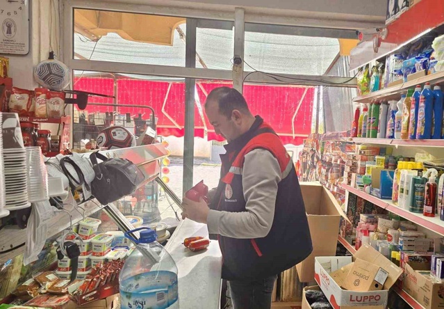 Sandıklı'da gıda işletmeleri hijyen ve satış şartları açısından denetlendi