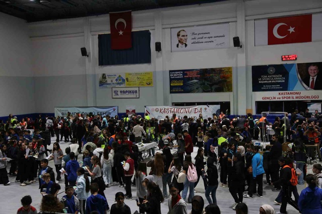 Kastamonu'da TÜBİTAK 4007 bilim şenliği 35 atölyede öğrencileri ağırladı