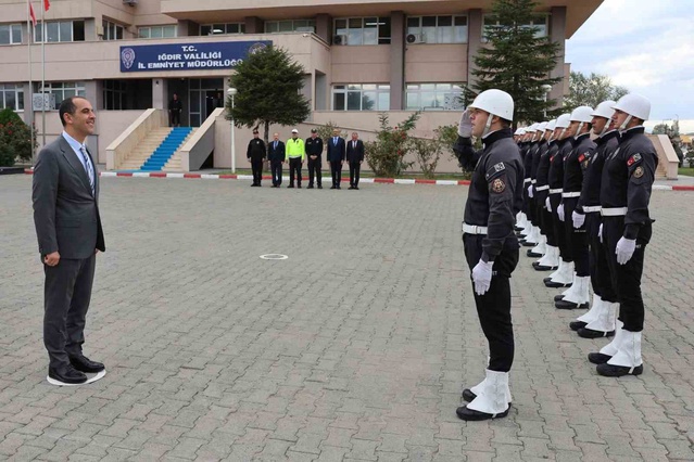 Yeni İl Emniyet Müdürü Erarslan Er, Iğdır Valisi Taşolar'ı makamında ağırladı