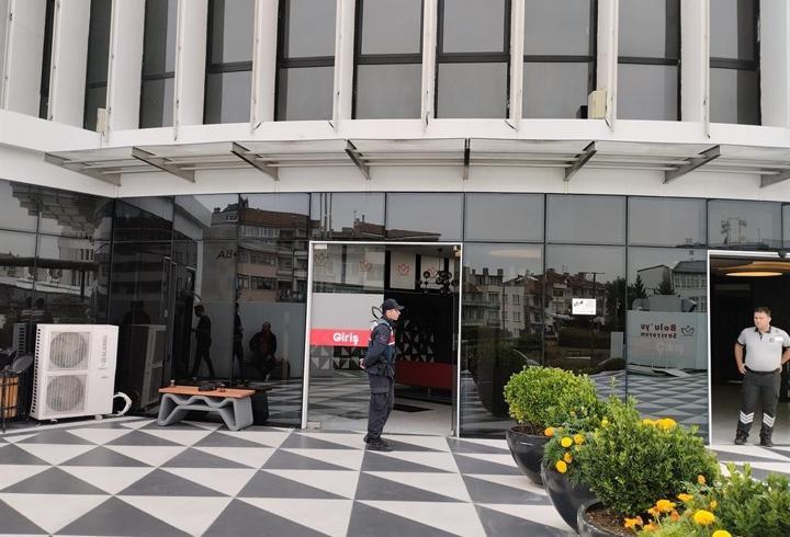 Bolu Belediyesi'ne operasyon 4 gözaltı