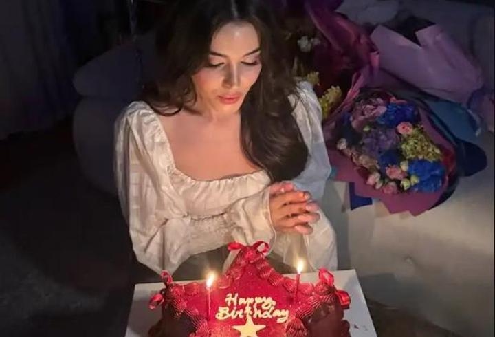 HAYSİYET’İN ‘YILDIZ’INA DOĞUM GÜNÜ SÜRPRİZİ