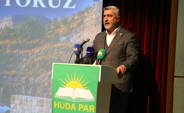 Cengiz Karakaya, HÜDA PAR'ın Bitlis kongresinde yeniden il başkanlığına seçildi