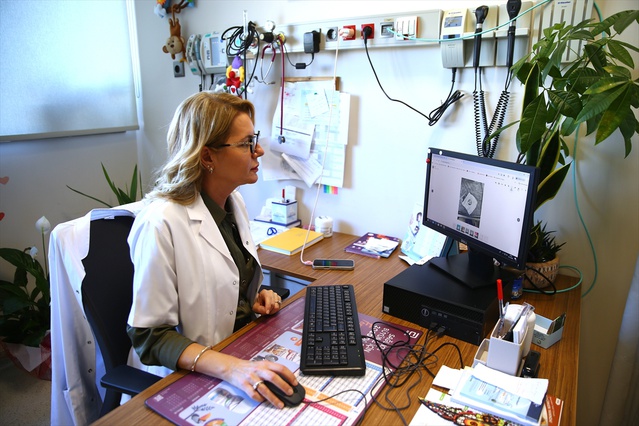 Adana'daki çocuk gastroenteroloji uzmanı, pilli oyuncaklar konusunda aileleri uyardı