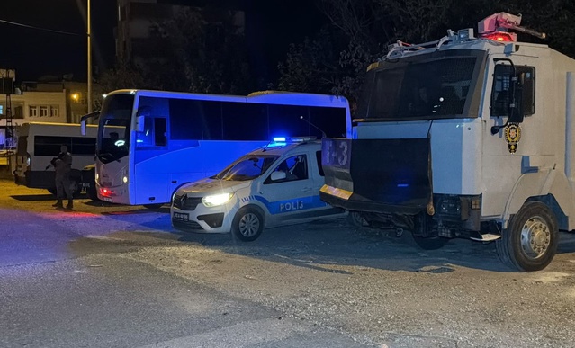 38 kişinin gözaltına alındığı Adıyaman Fatih Mahallesi'nde güvenlik önlemleri sürüyor